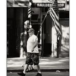 "Ein echter Patriot geht niemals ohne Flagge aus dem Haus, ....