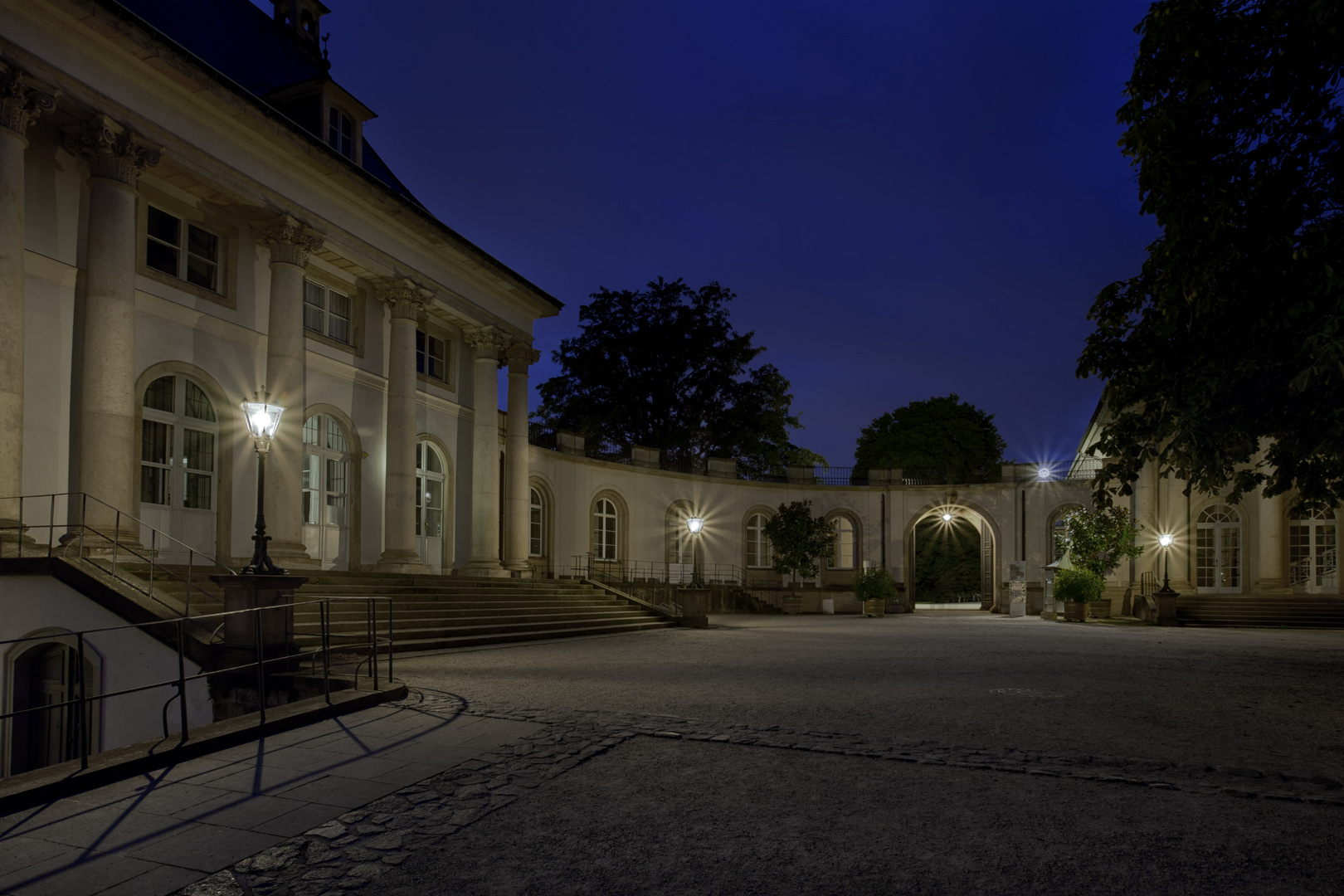 Ein Eingang zum Park vom Schloß Pillnitz