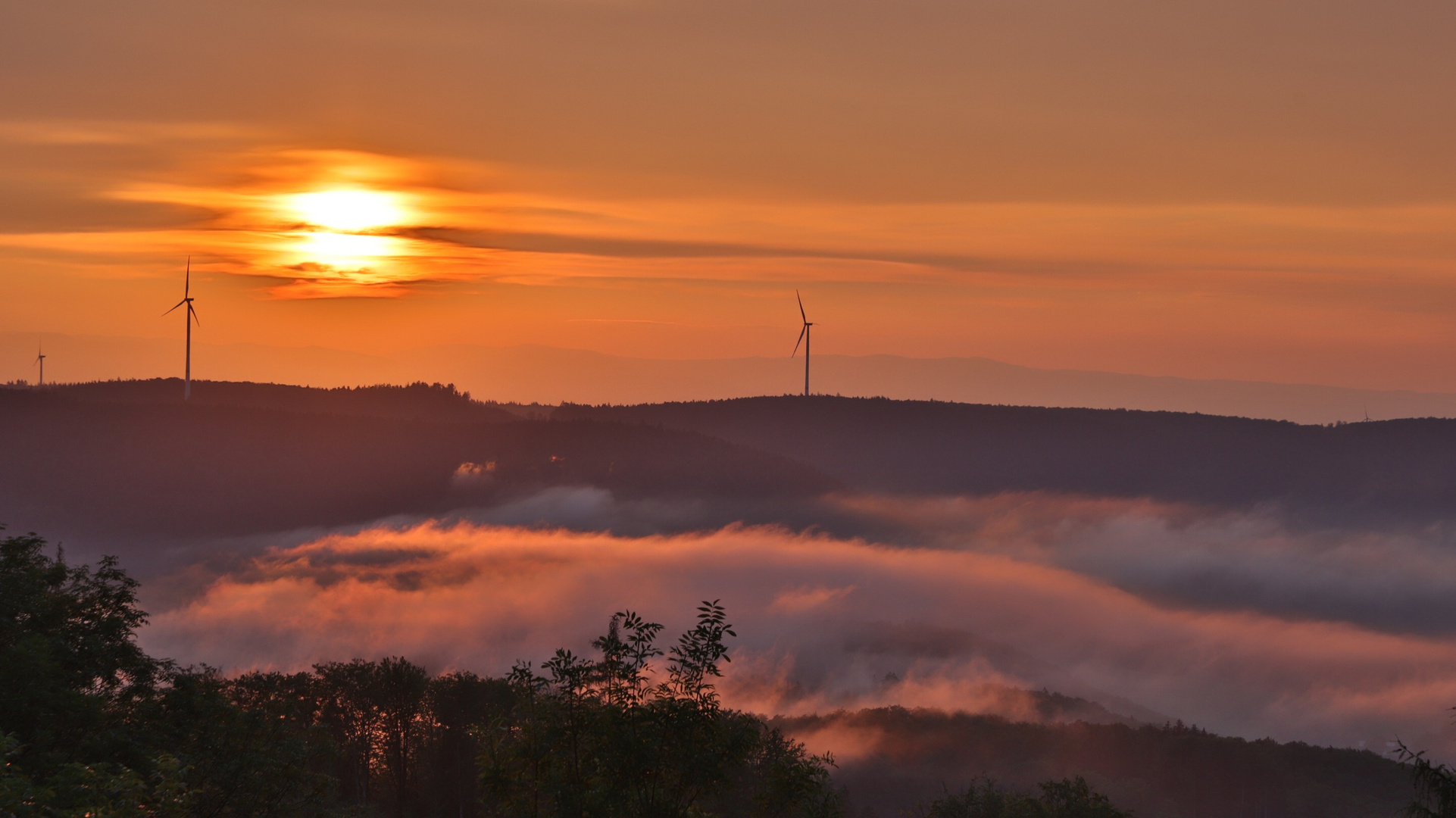 Ein einmaliger Sonnenuntergang in den Bergen…