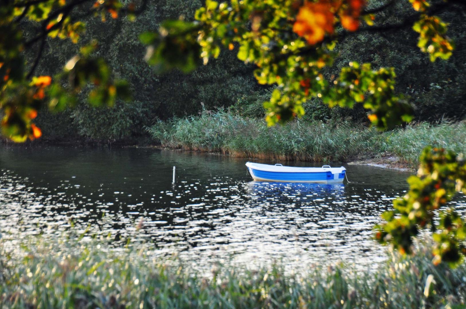 Ein einsames Boot in ...