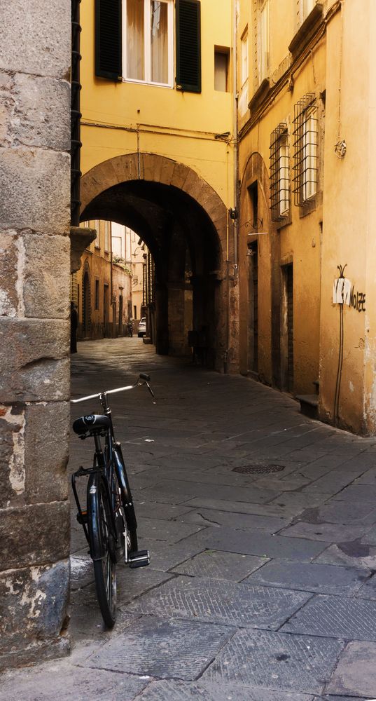 Ein einsames Rad in Lucca