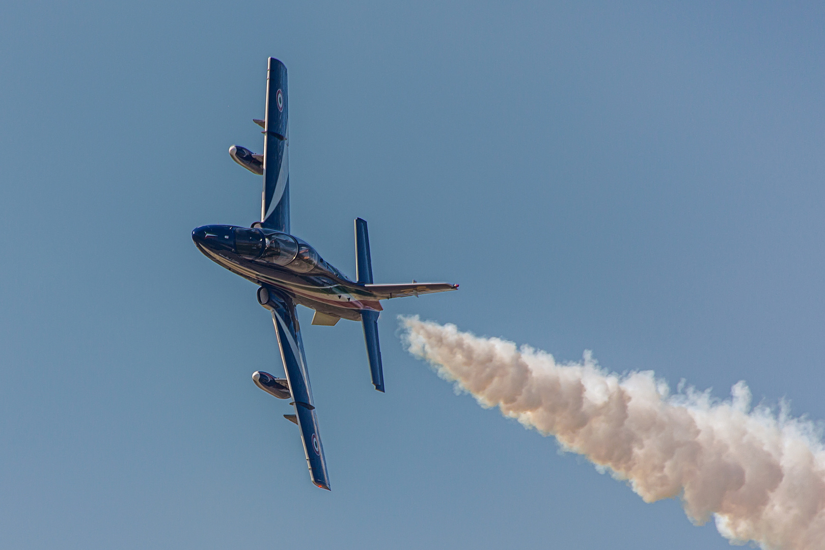 Ein einzelner Frecce Tricolori