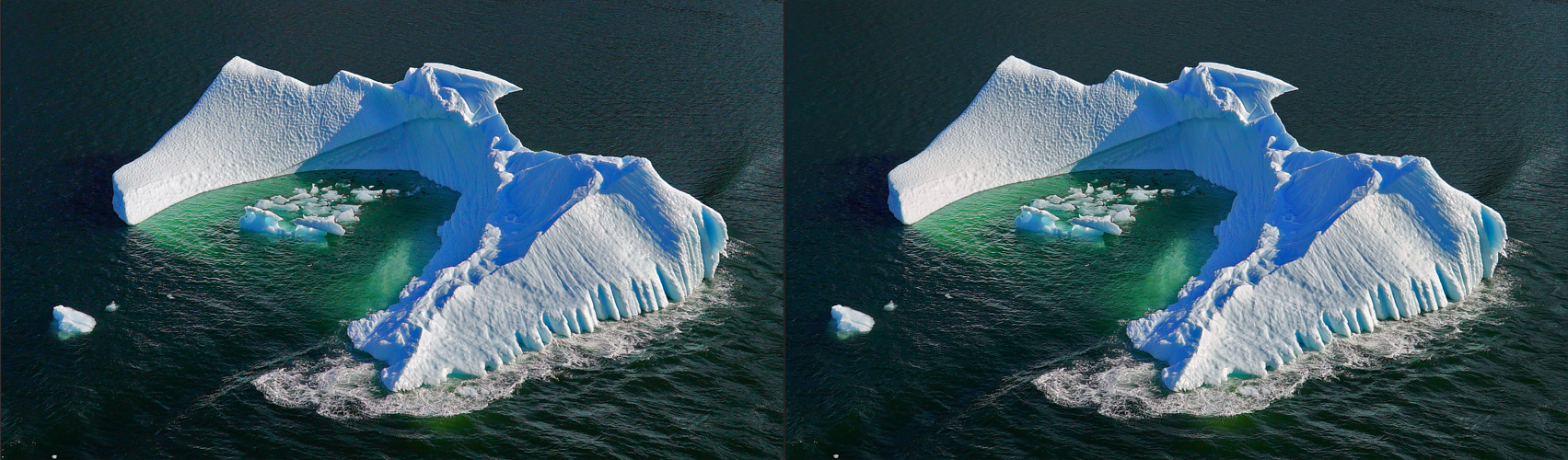 Ein Eisberg dümpelt schöner als der andere im Prins Christian Sund (3D-X-View)