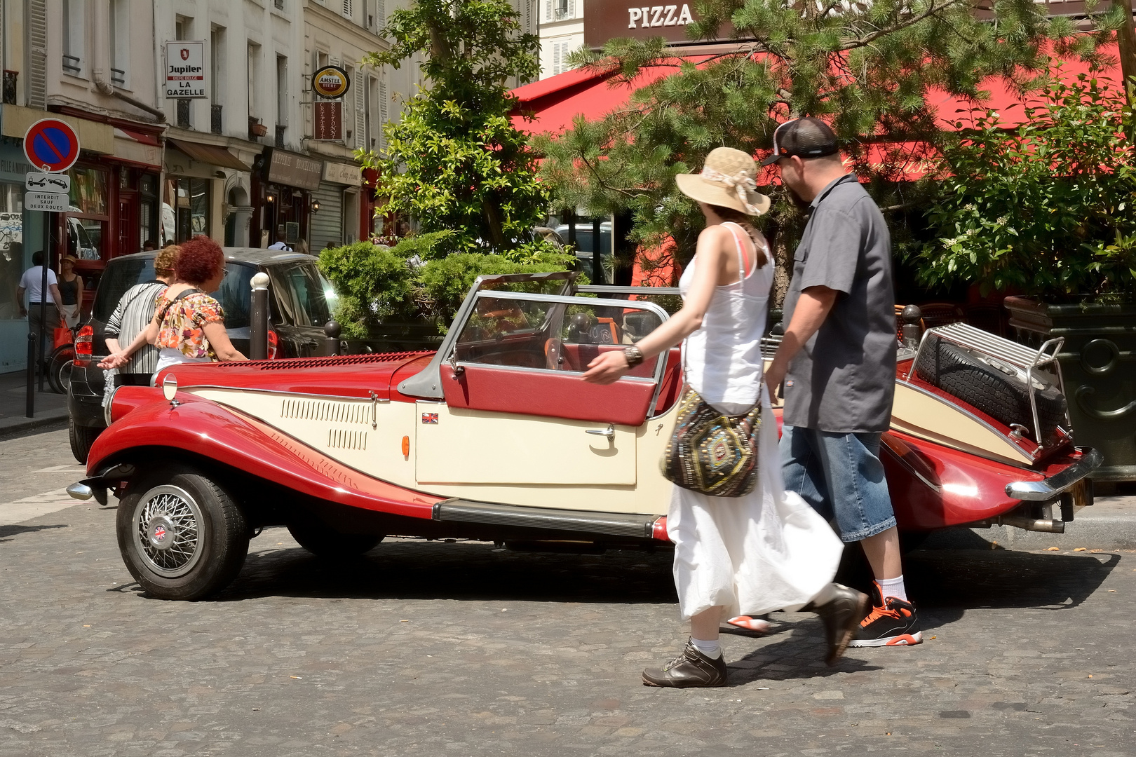 Ein Engländer in Paris: Morgan Roadster