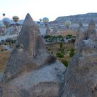 Ein erster Blick aus der Luft auf die bizarre Felsenlandschaft