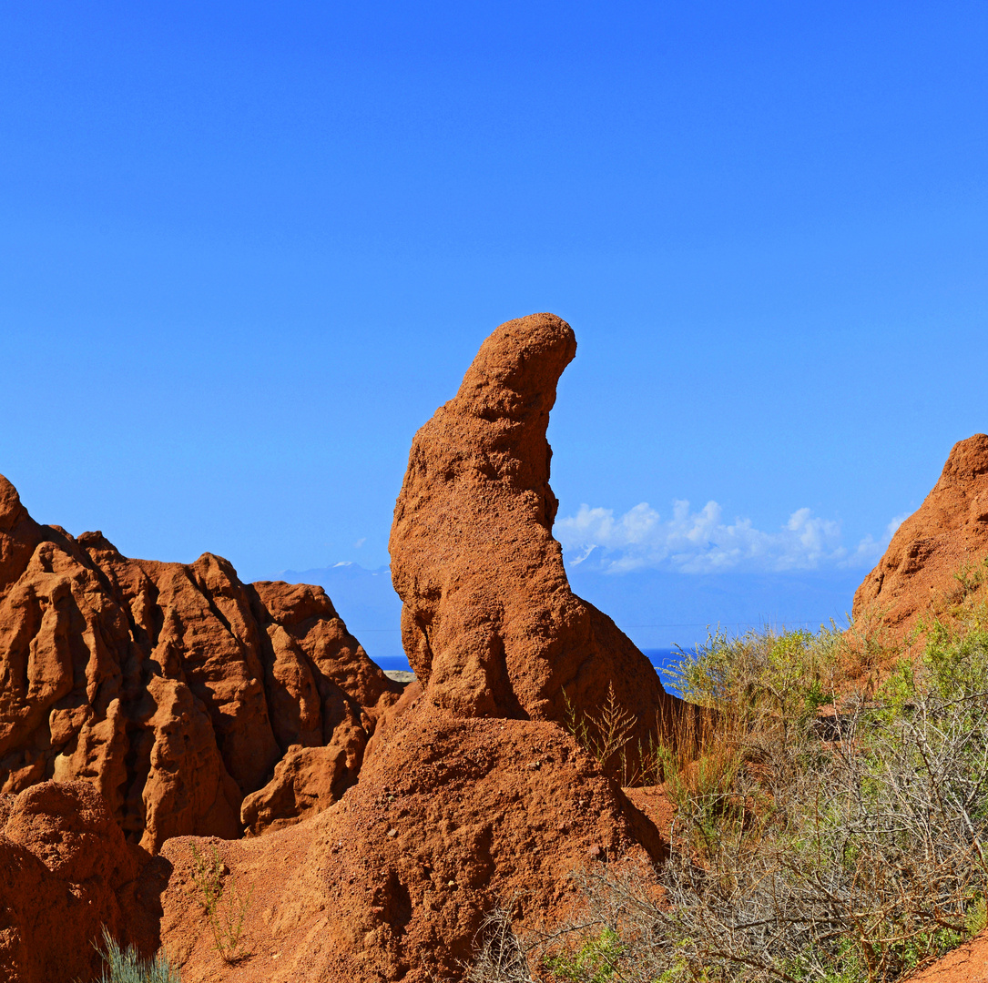 Ein Fantasiegebilde in der Nähe des Issyk-Kul-See in Kirgistan 2014