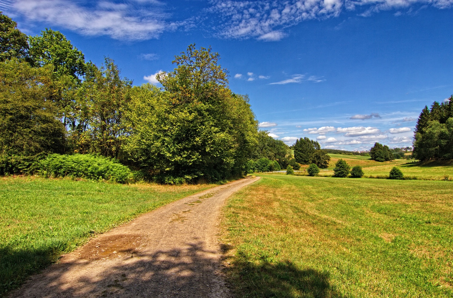 Ein Feldweg im Märkischen Sauerland