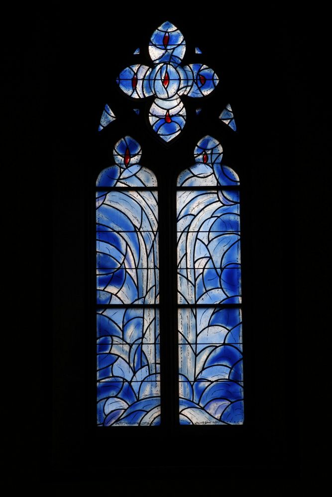 Ein Fenster von Marc Chagall Foto & Bild blau, fenster