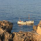 Ein Fischer auf dem Meer vor Mallorca