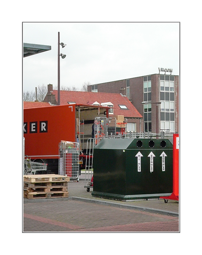 ... ein flüchtiger Blick (Breskens Promenade - Hinterhof) nur so, im Vorbeilaufen