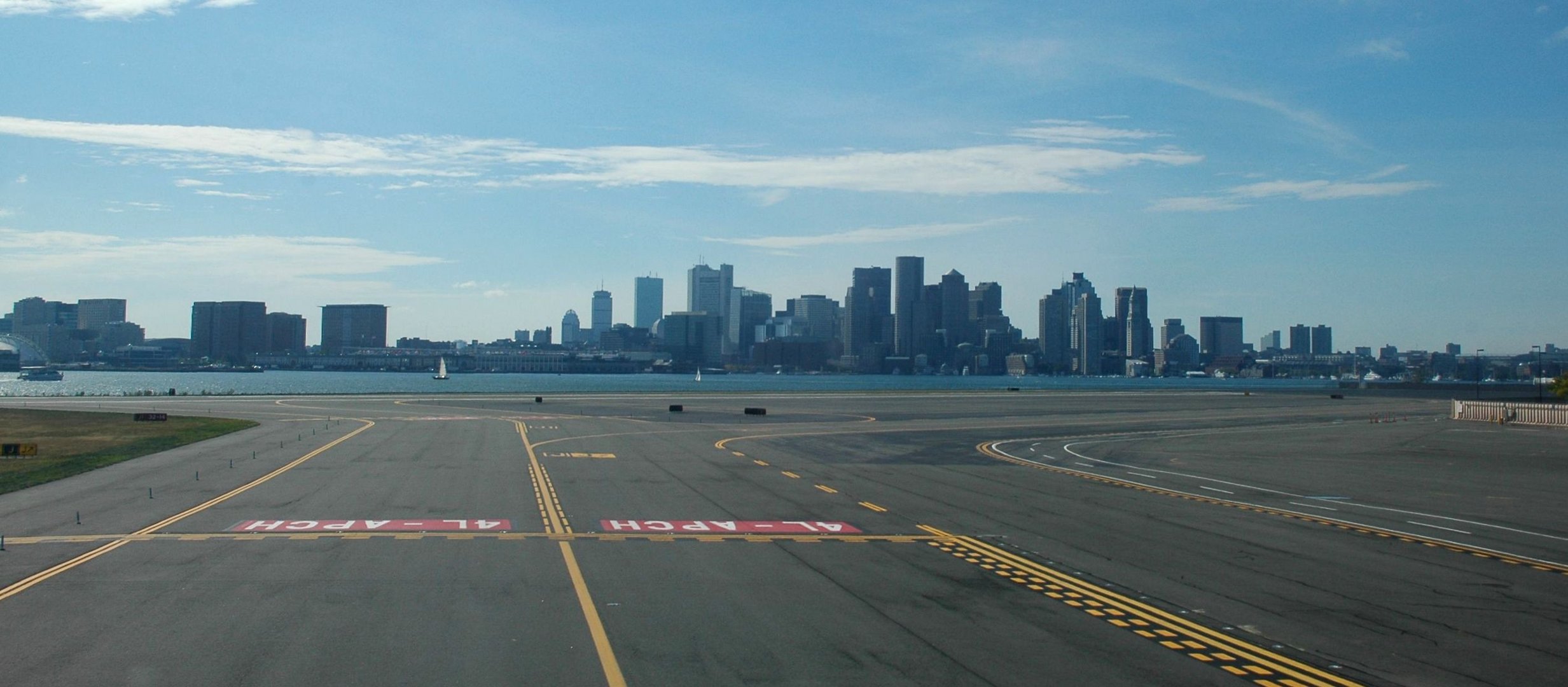 Ein Flugdeck mit Aussicht auf Boston