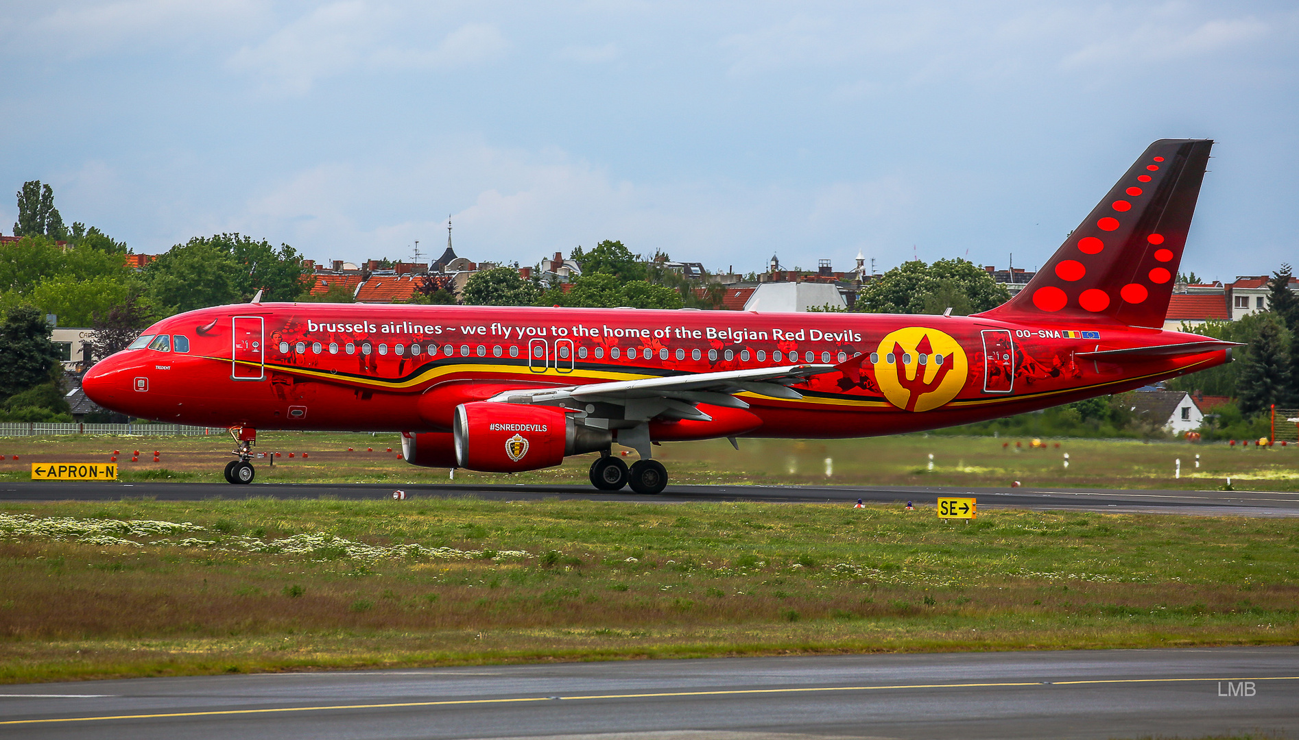 Ein Flugzeug im Fokus