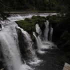 Ein Fluss stürzt ab