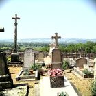 Ein Friedhof in der Nähe von Taizé in süd Frankreich