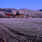 Ein frostiger Atem streift das Land