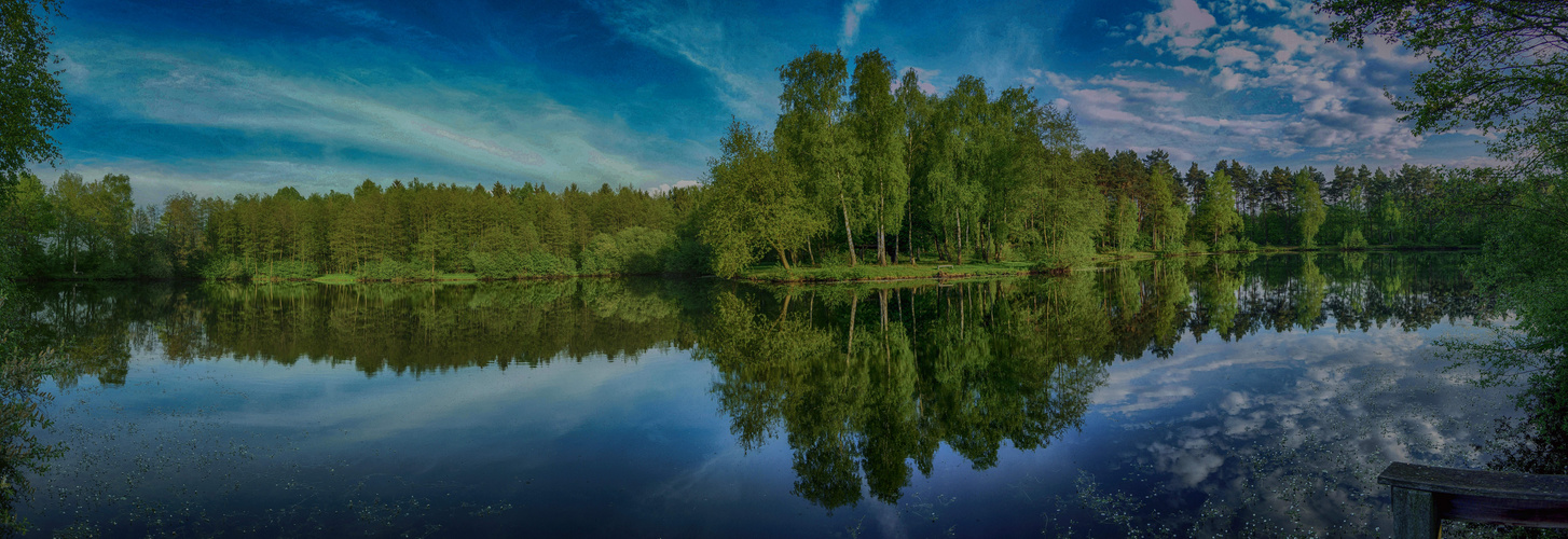 Ein Frühlingstag am See