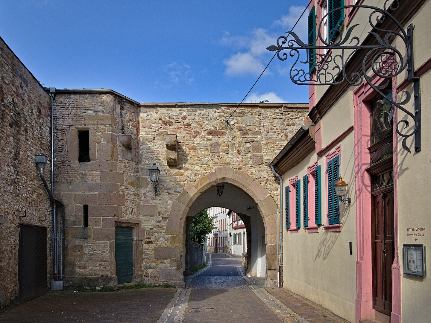 Ein ganz kleiner Spaziergang ans Schloss in Alzey