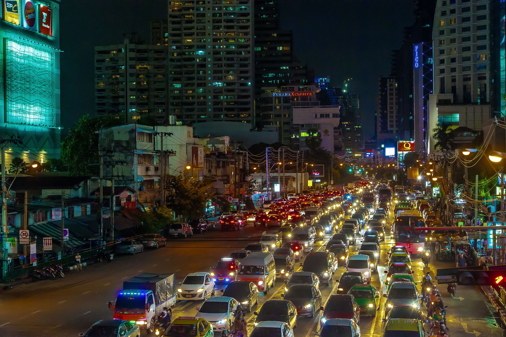 Ein ganz normaler Abend um 22:12 Uhr, Bangkok/Thailand