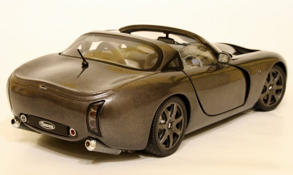 Ein geiler Arsch Part 2 - TVR Tuscan 2004er