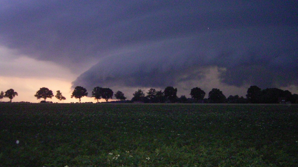 Ein gewaltiges Unwetter zieht auf