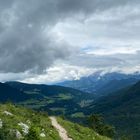 Ein Gewitter entsteht im Gebirge...