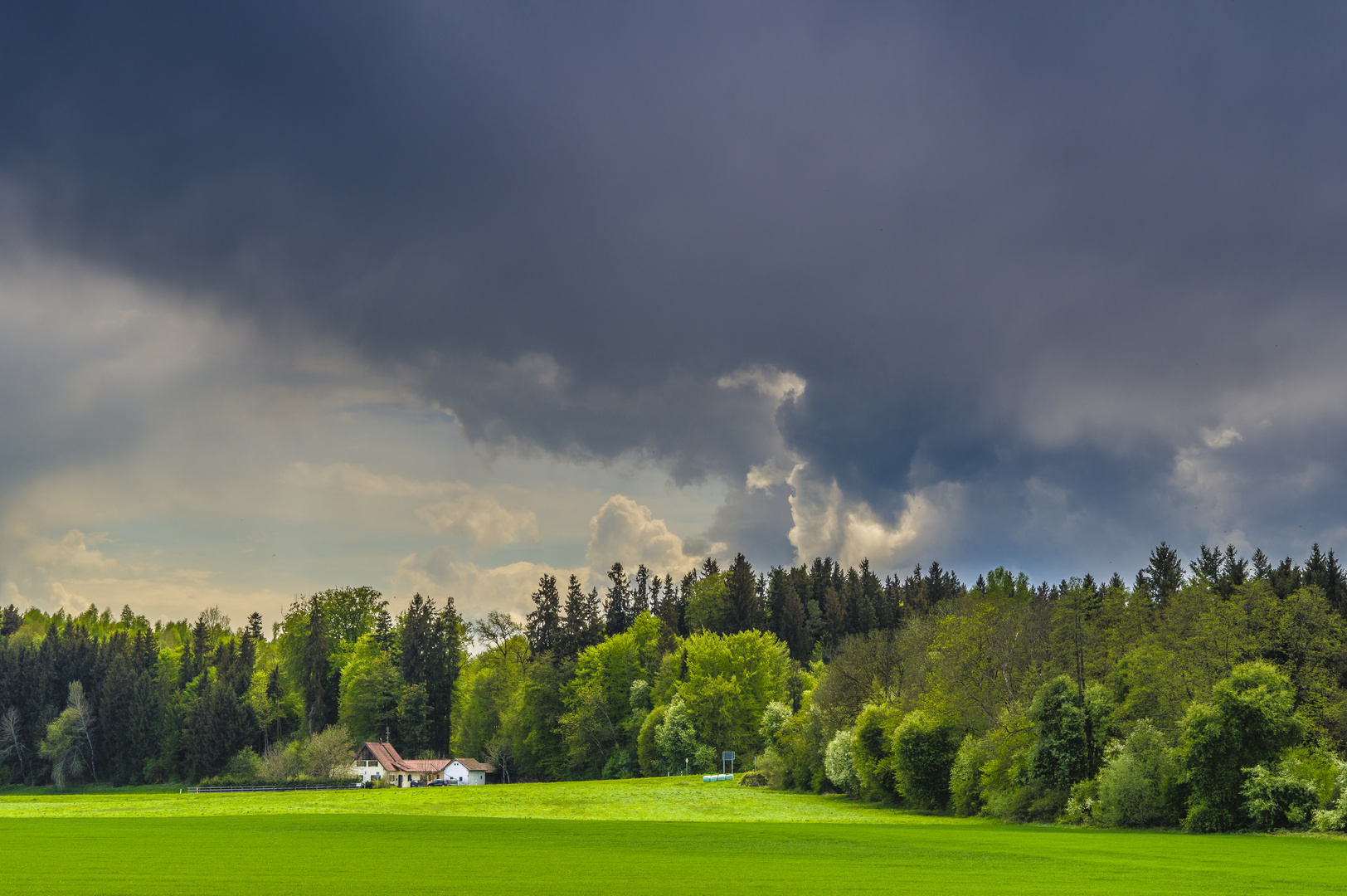 Ein Gewitter zieht auf