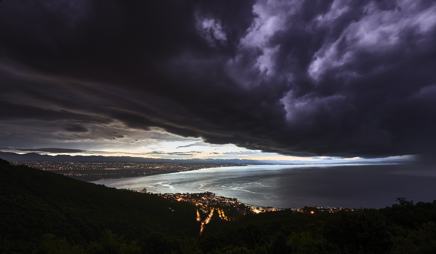 Ein Gewitter Zieht auf