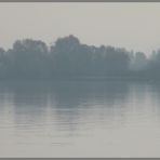 Ein gewöhnlicher Novembermorgen am See.
