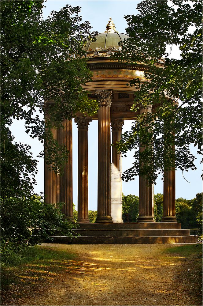 Ein Goldener Sommerabend am Apollotempel