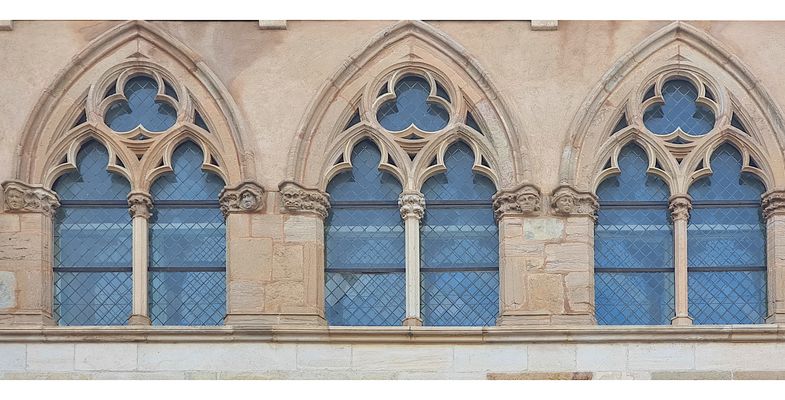 ein gotisches Ornament als Symbol der Seelsorge ...