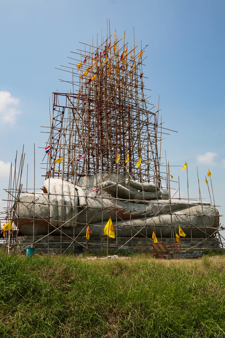 Ein großer Buddha entsteht