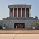 Ein großes Denkmal in Hanoi