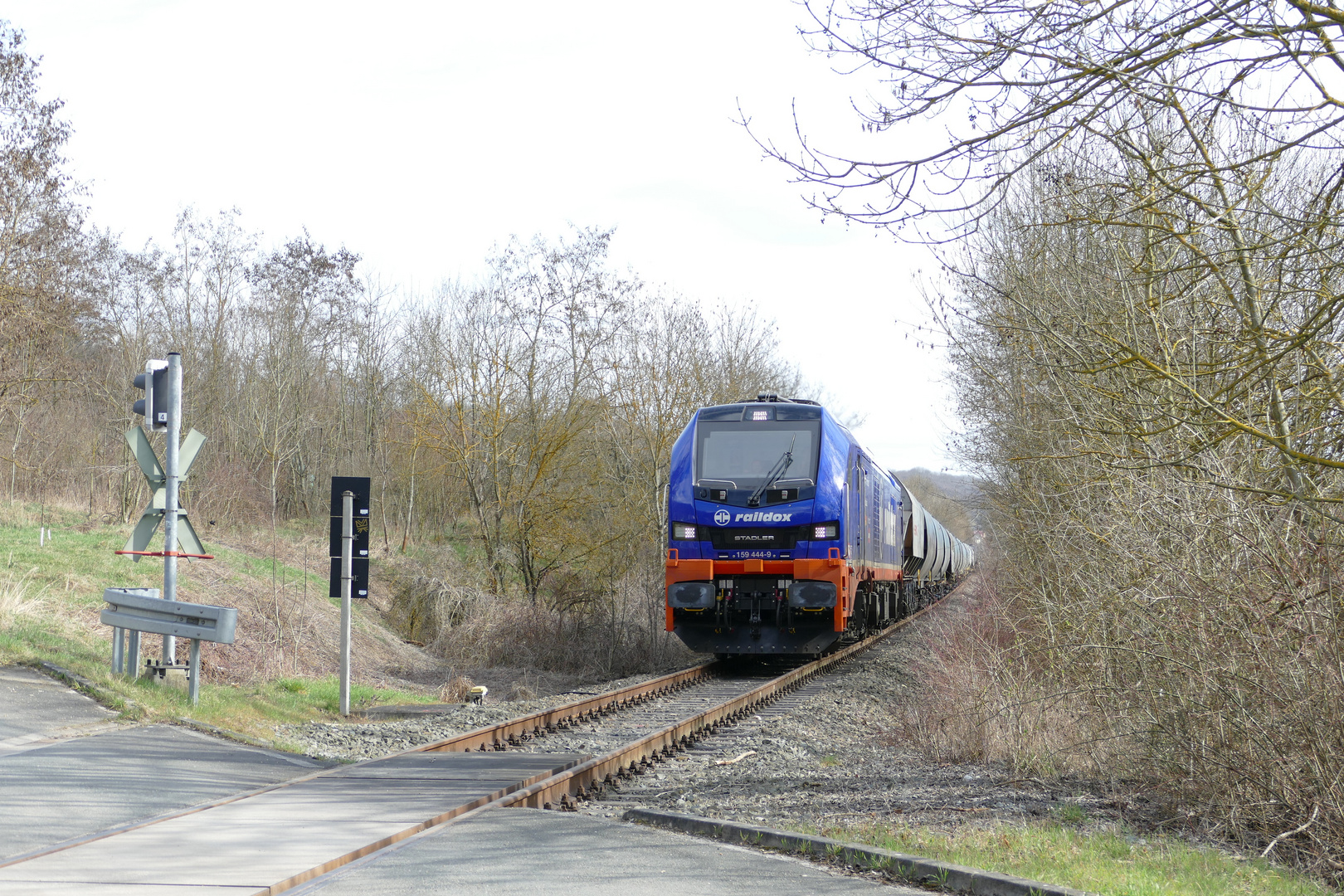 Ein Güterzug auf der Pfefferminzbahn