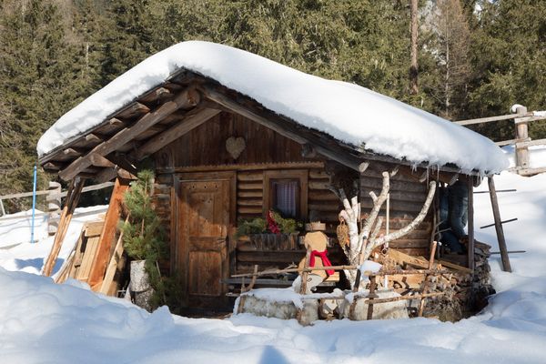 Ein Häuschen am See