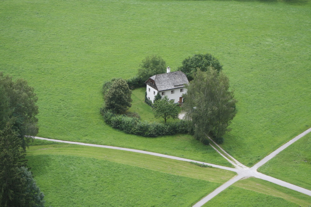 Ein Häuschen im Grünen...