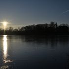 ein Hauch von Winter am Neujahrstag mit etwas Eis auf dem Maschsee