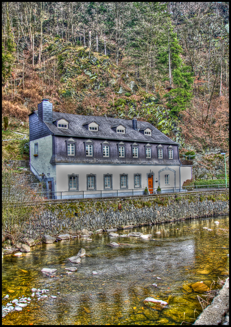 Ein Haus an der Rur,....