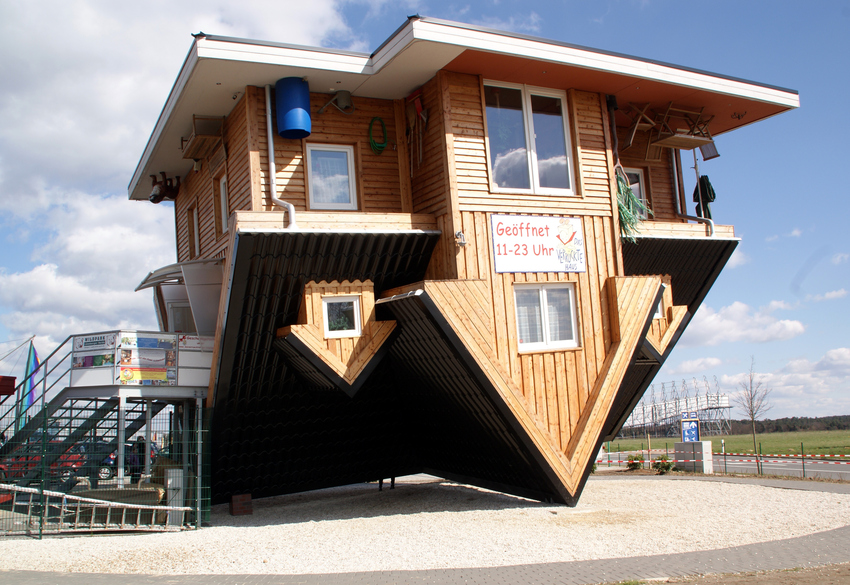 Ein Haus auf dem Kopf gebaut Bild1 Foto Bild Ein Haus auf dem Kopf gebaut Bild1 Foto Bild