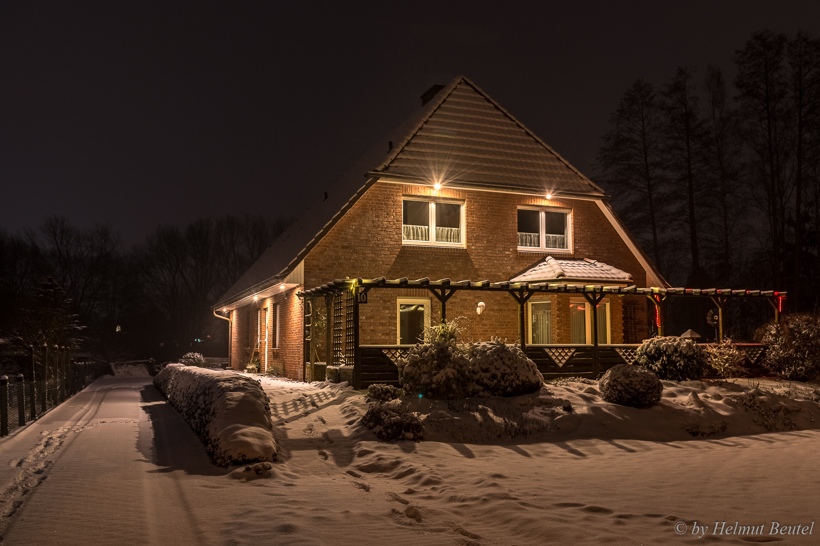 Ein Haus im Schnee