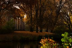 Ein Herbstfoto vom Georgengarten in Hannover. (2)