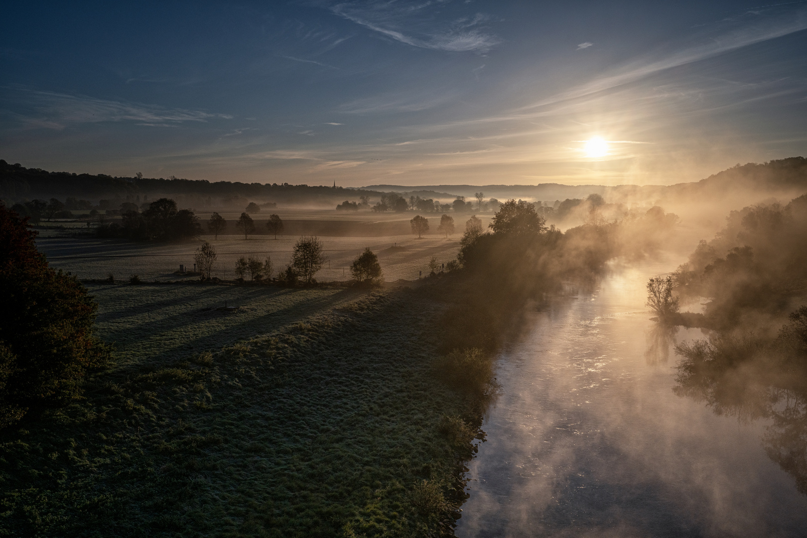 ein Herbstmorgen an der Ruhr in Hattingen