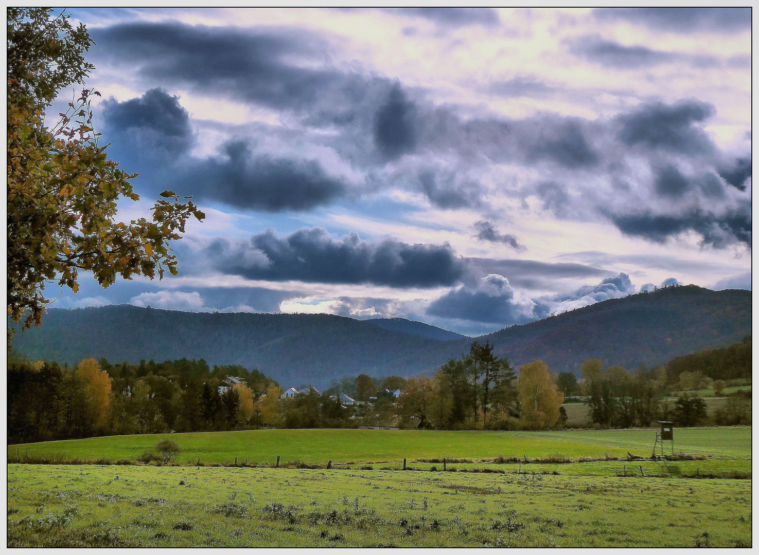 Ein Herbsttag im Hemfurth am Edersee