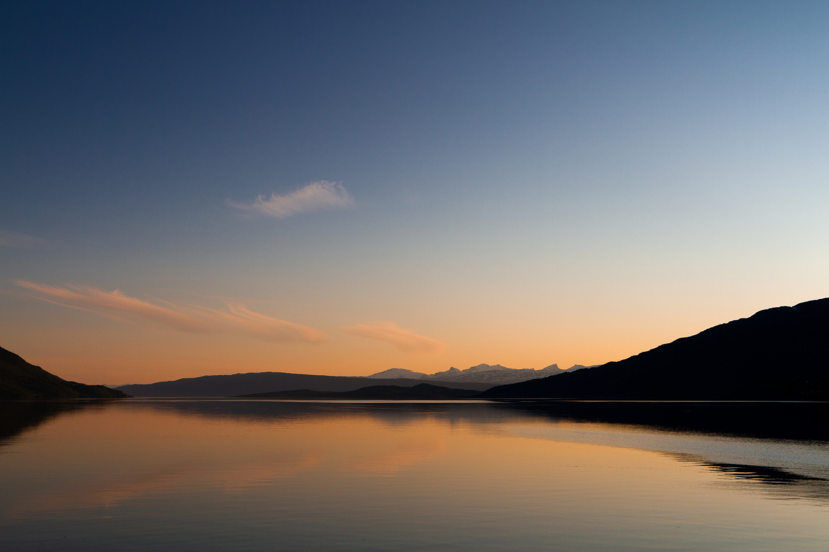 Ein herrlicher, halber Sonnenuntergang in Narvik