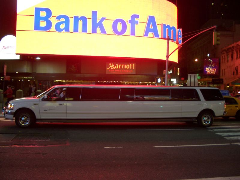 Ein Hummer am Times Square