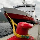 ein Hurtigroutenschiff in Tromsö