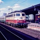 Ein Interzonenzug bei der Einfahrt in den Bahnhof Bebra