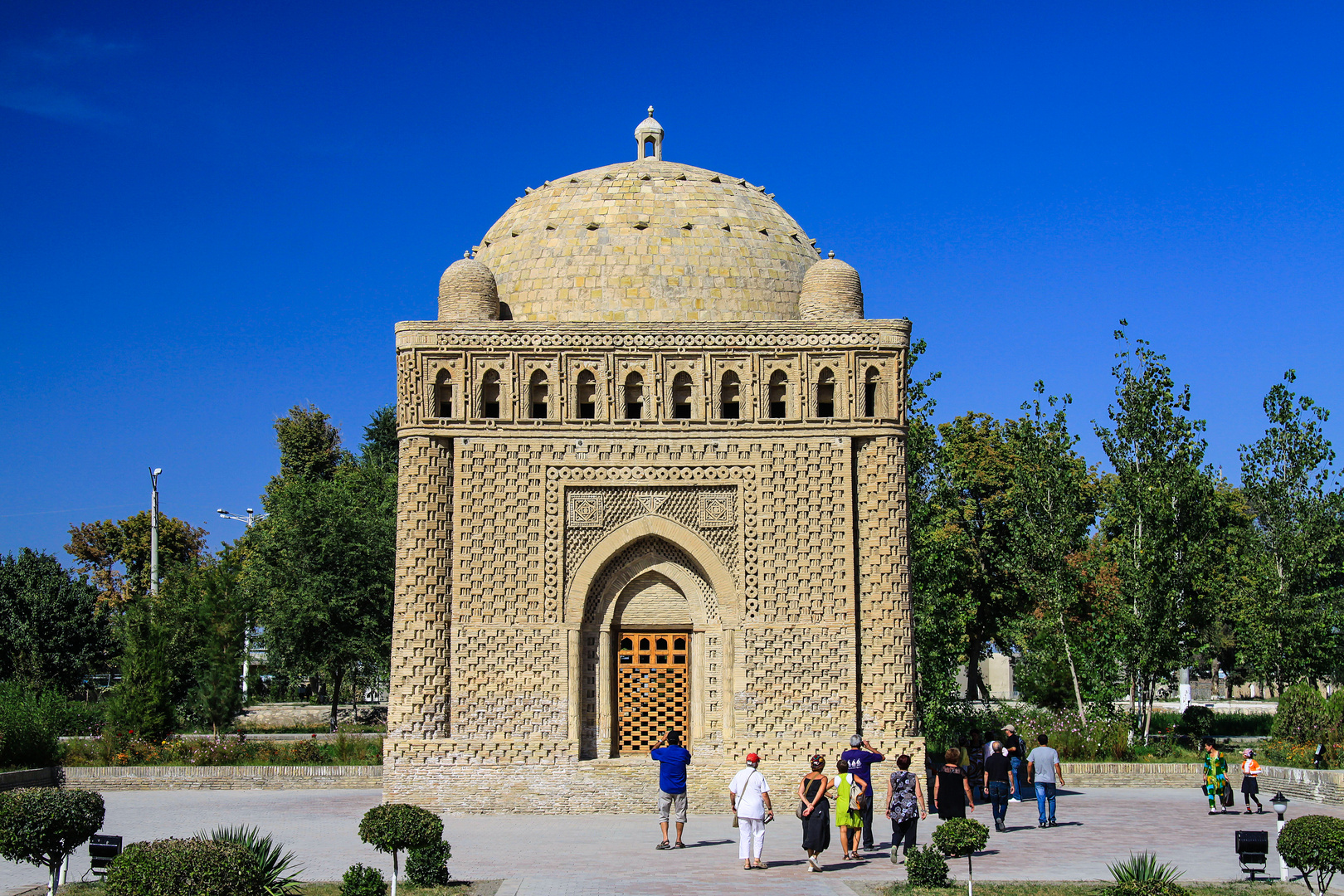 Ein Juwel: Das Mausoleum der Samaniden Foto & Bild | asia, mausoleum ...