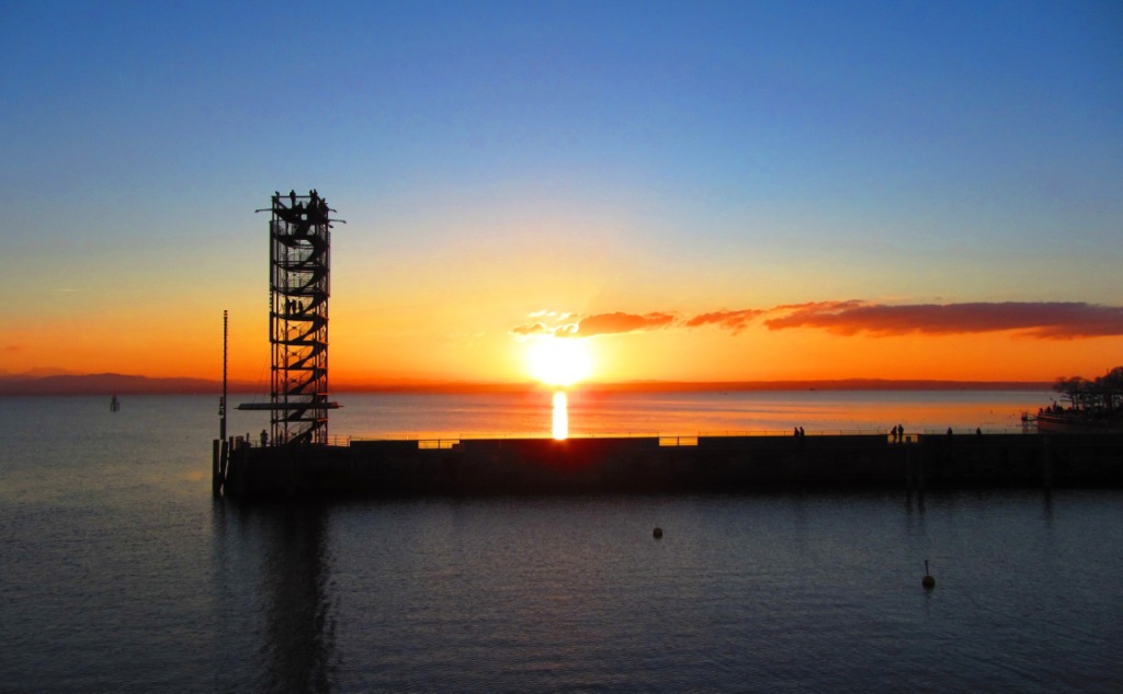 ein kalter Abend in Friedrichshafen (Bodensee) / a cold evening @ Friedrichshafen (Lake Constance)