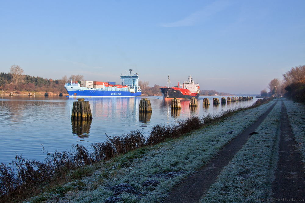 Ein kalter, sonniger Tag am Kanal....