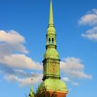 ein Kirchturm in Hamburg